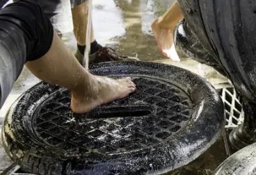 Read more about the article 5 Common Causes of Sewerage Blockages and Their Solutions 